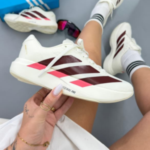 Tênis Adidas Adizero Evo SL Off White, Bordô e Rosa