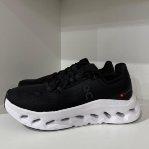 Tênis On CloudTec Phase Preto com Solado Branco
