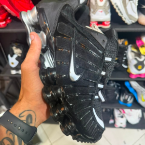 Tênis Nike Shox TL Preto e Prata